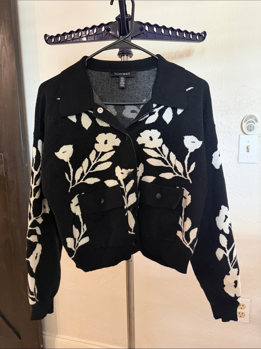 Floral snap front cardigan